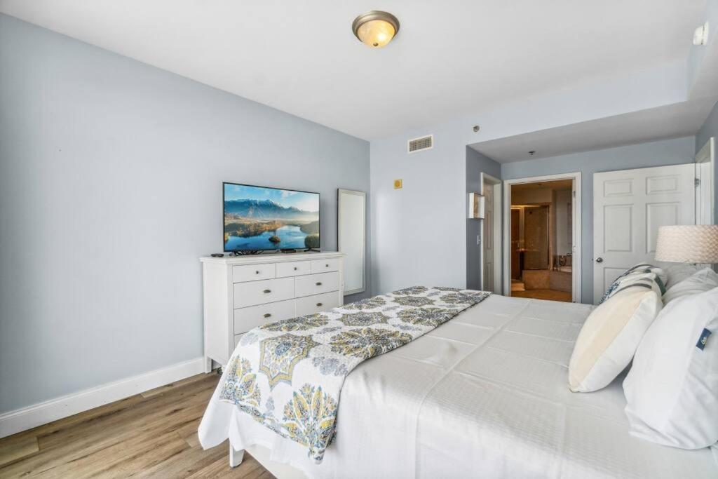 Spacious Beach Condo With Gulf Views! Sleeps 8! By Dolce Vita Getaways Pcb Panama City Beach Extérieur photo